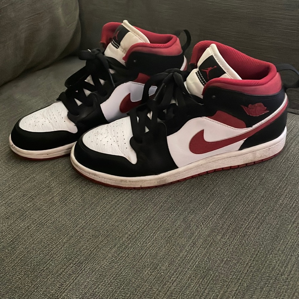 Jordan 1 size 3Y
